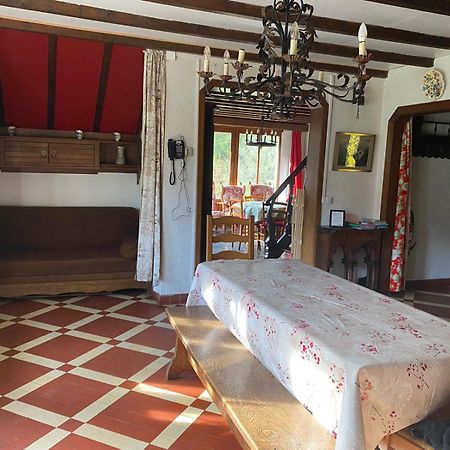 Propriete Bordee D'Etangs, Propice A La Detente Florenville Esterno foto
